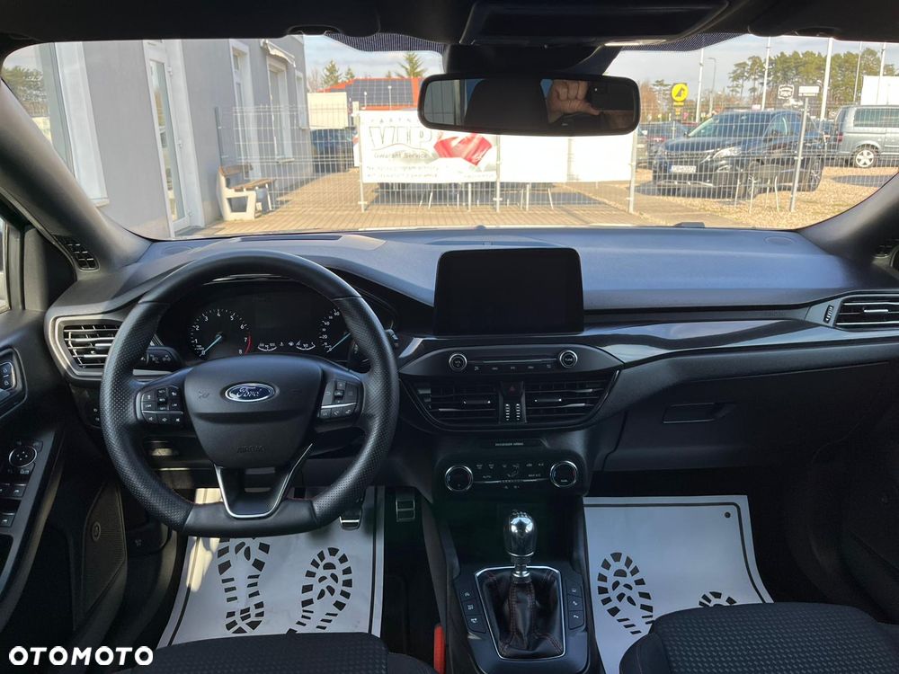 Ford Focus SW 1.5 EcoBoost S&S ST-LINE - 25