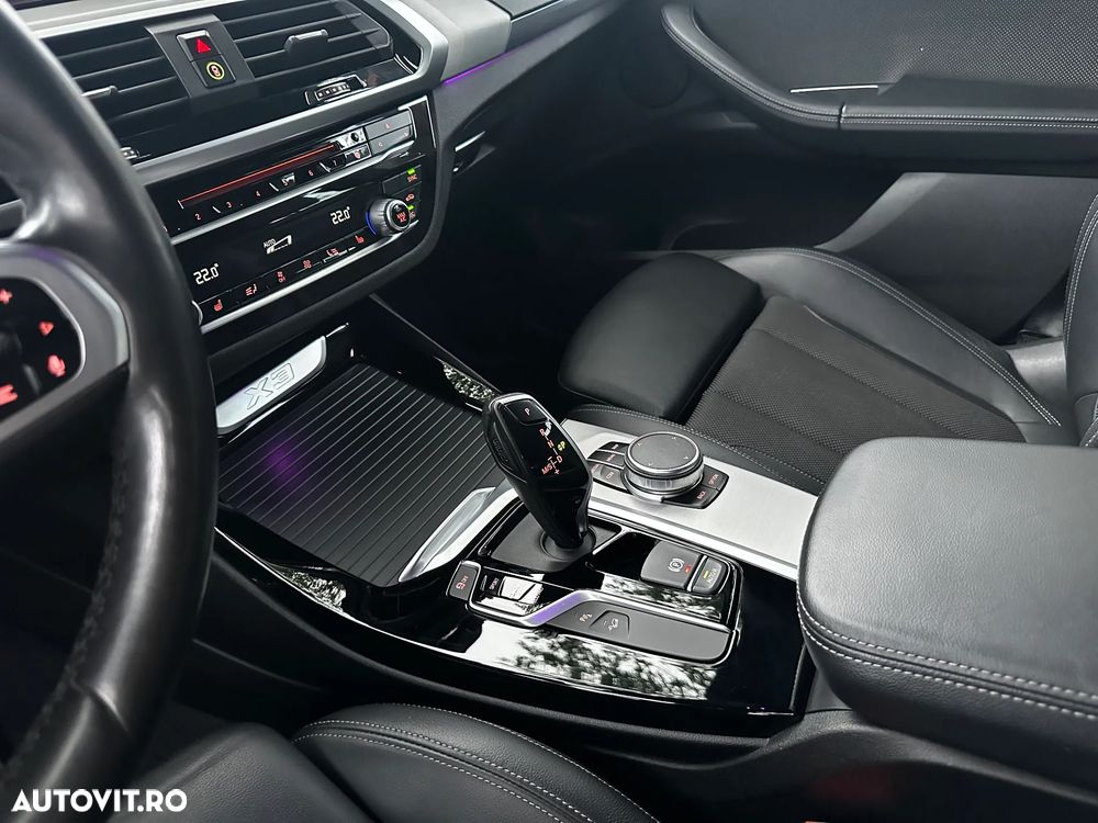 BMW X3 xDrive20i AT xLine - 14