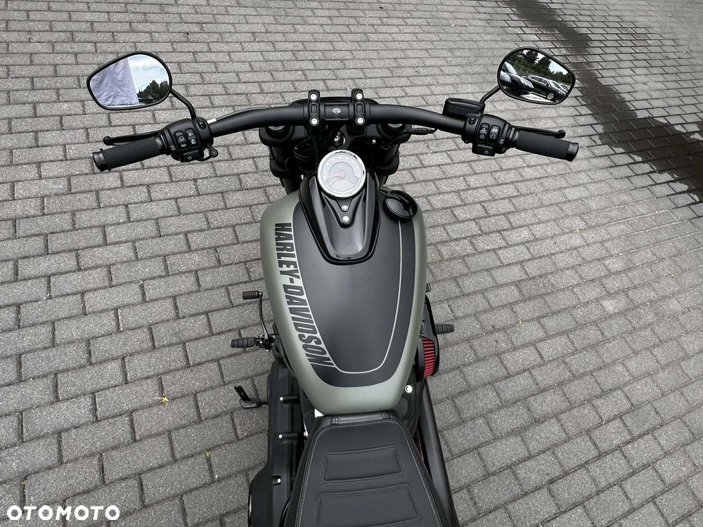 Harley-Davidson Softail Fat Bob - 8