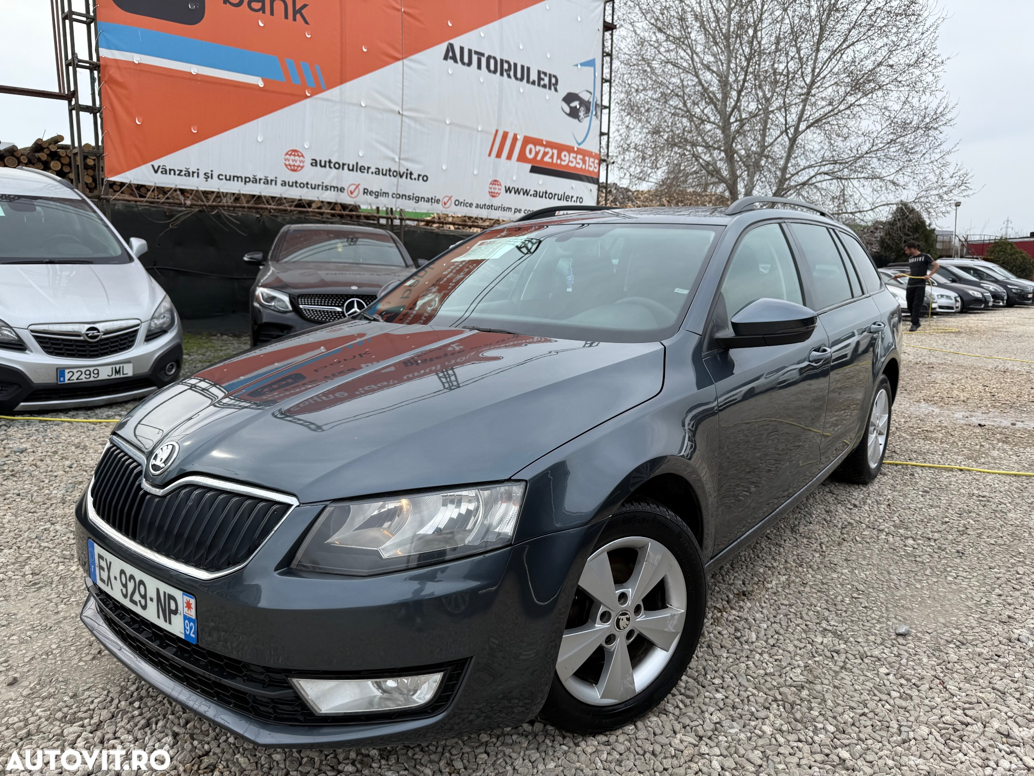 Skoda Octavia Combi Diesel 2.0 TDI DSG Style - 24