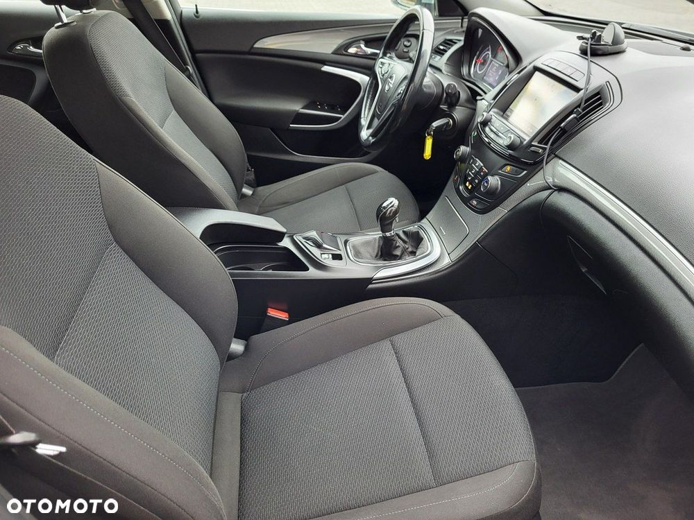 Opel Insignia - 14