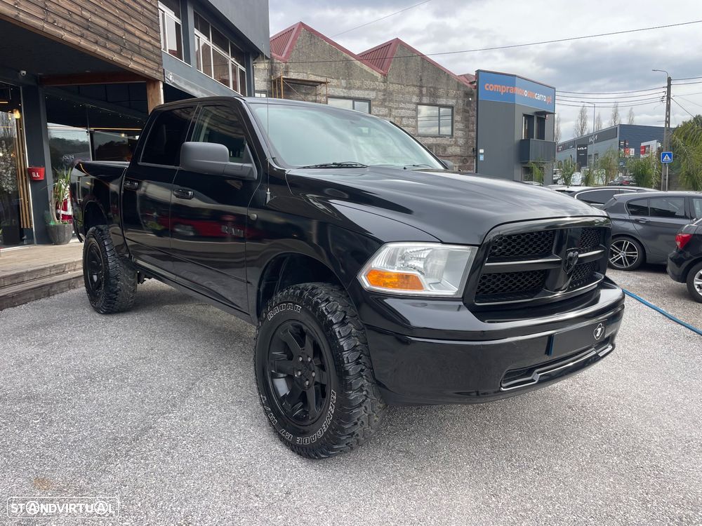 Dodge RAM - 1
