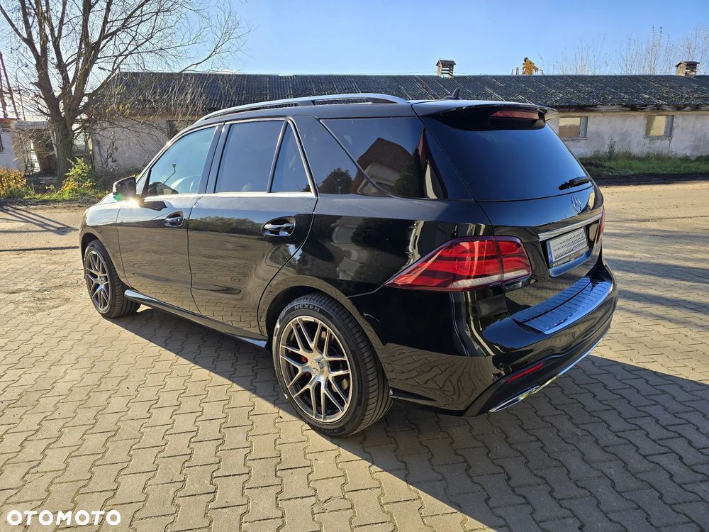 Mercedes-Benz GLE - 14