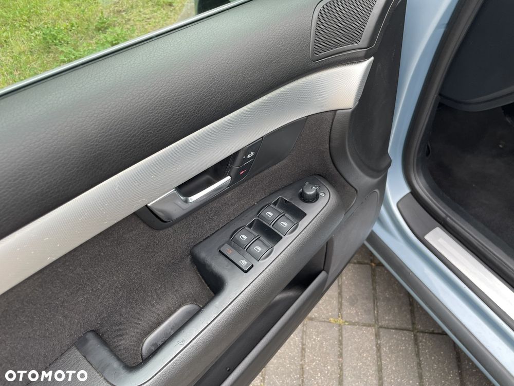 Audi A4 ver-1-8-t-quattro - 16