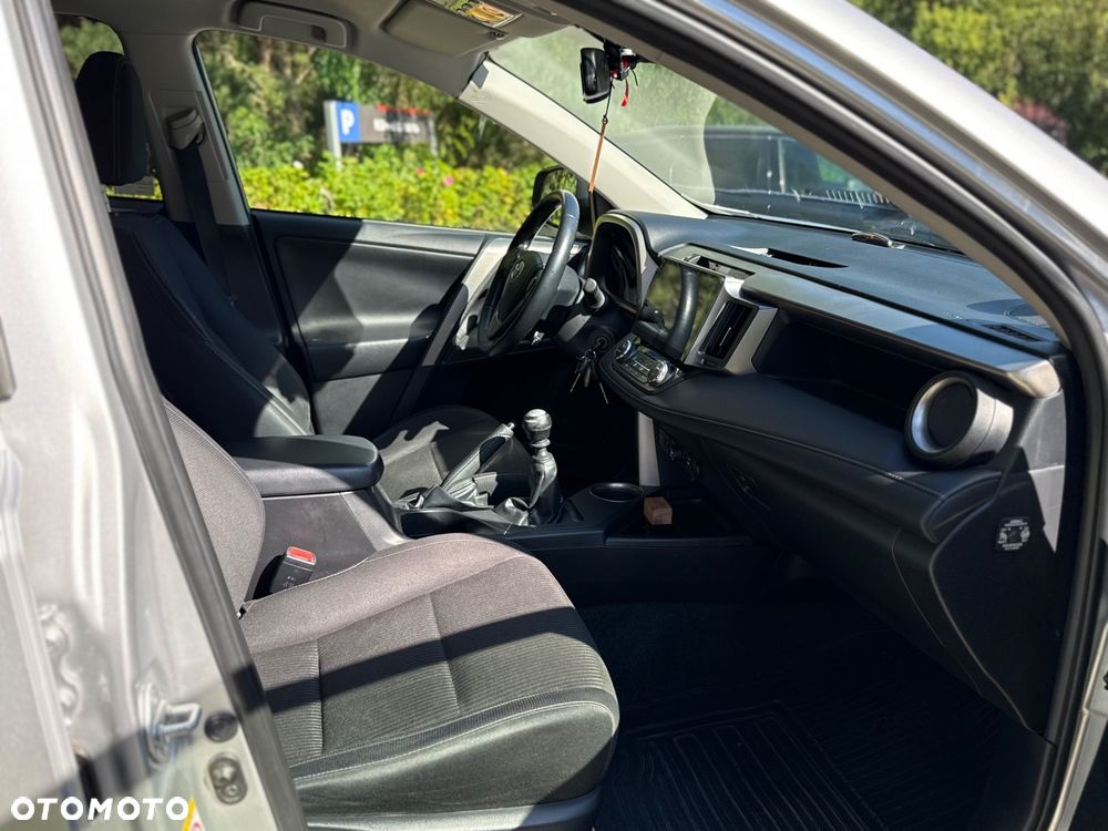 Toyota RAV4 - 12