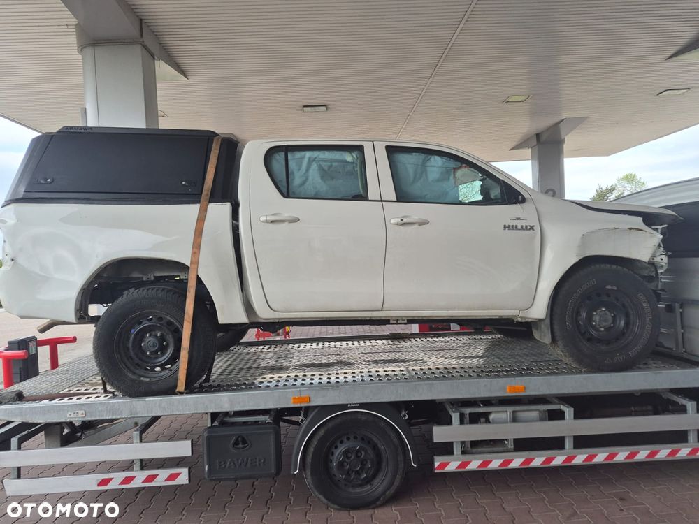 Toyota Hilux 2.8 D-4D Double Cab SR5 4x4 - 3