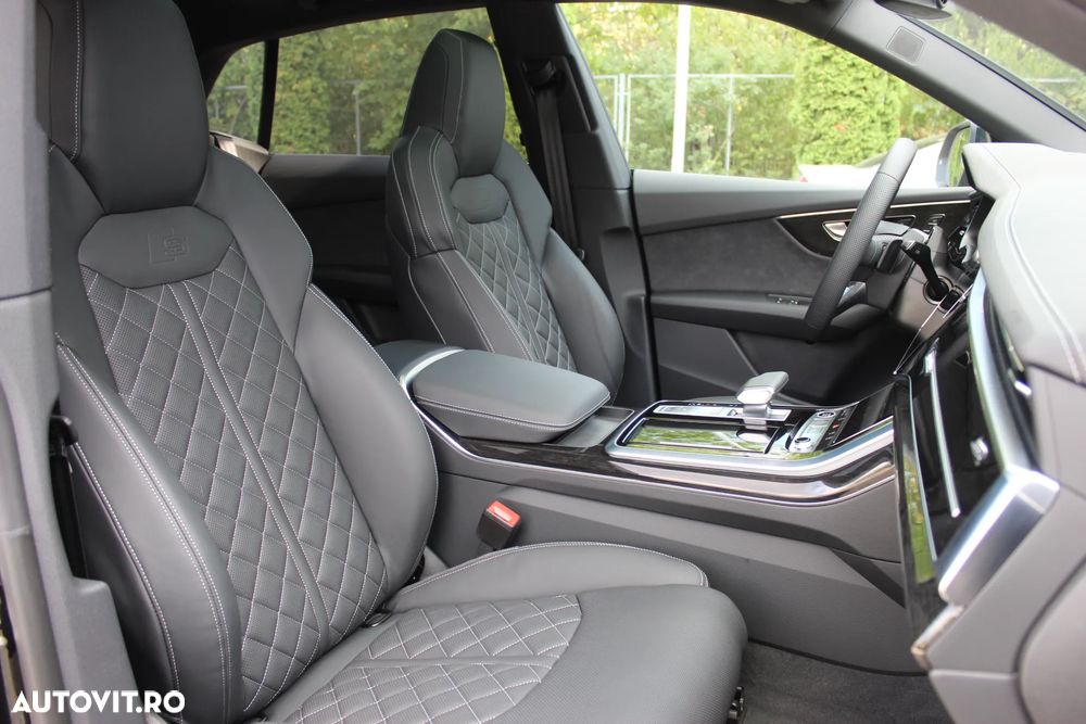 Audi Q8 55 TFSI e quattro Tiptronic PHEV - 12