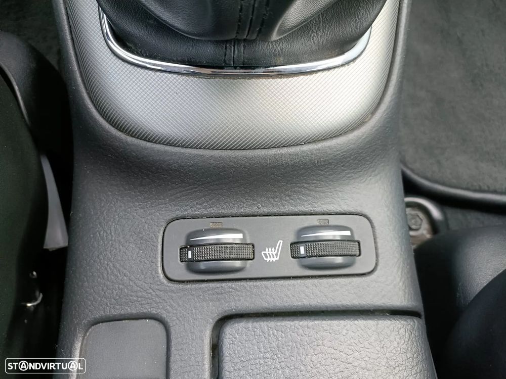 Toyota Avensis SW 2.0 D-4D Sol+GPS - 15