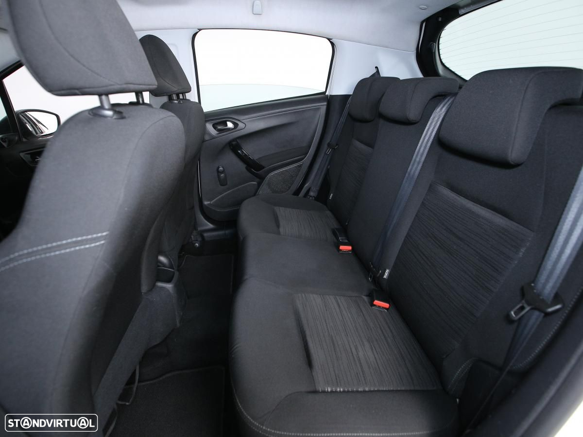 Peugeot 208 1.4 HDi Access - 10