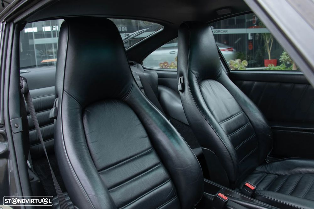 Porsche 911 (964) Coupé 3.6 Carrera 4 - 36