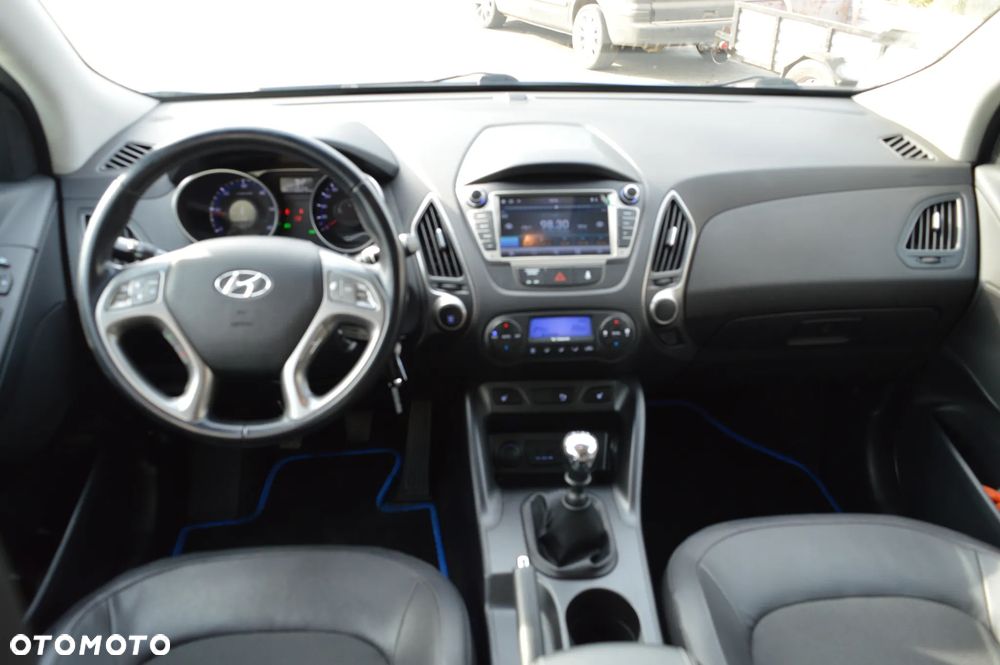 Hyundai ix35 - 23