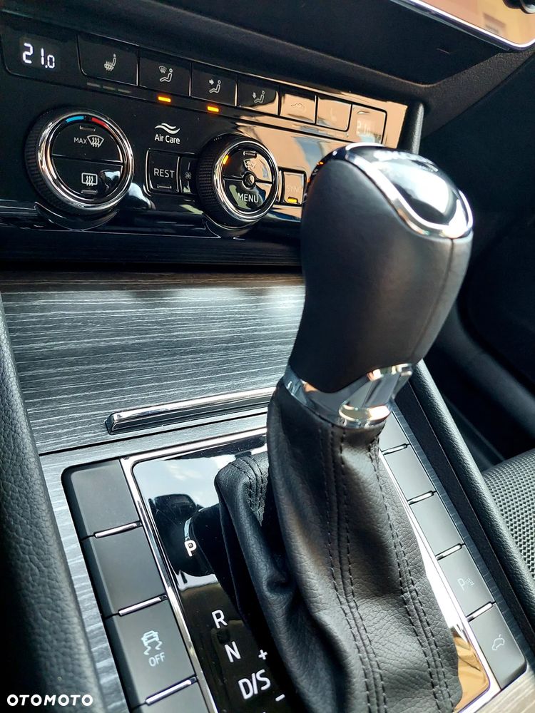 Skoda Superb 2.0 TSI Style DSG - 17