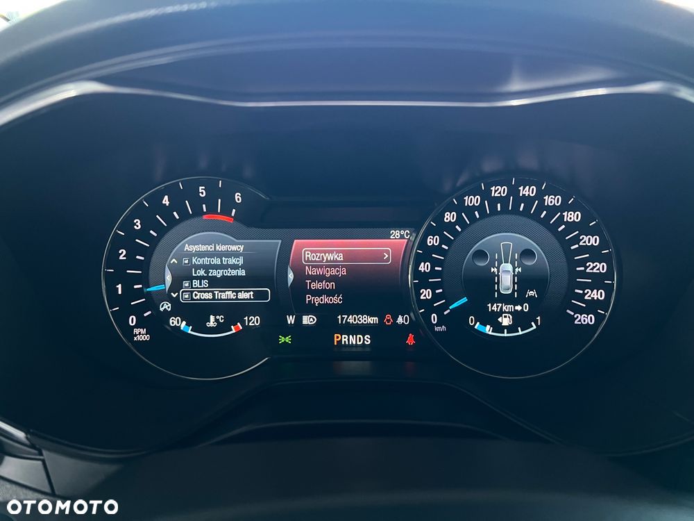Ford Mondeo 2.0 EcoBlue Titanium - 26
