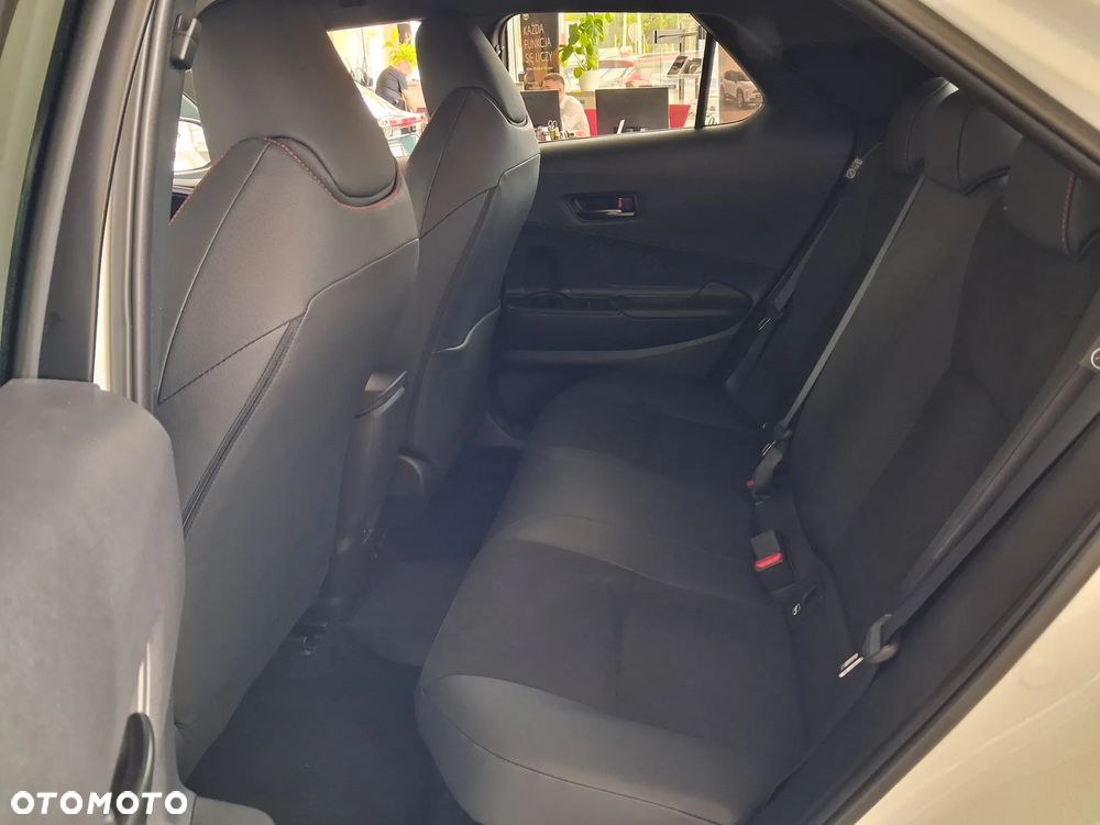 Toyota C-HR 2.0 PHEV Dynamic Force GR Sport - 18