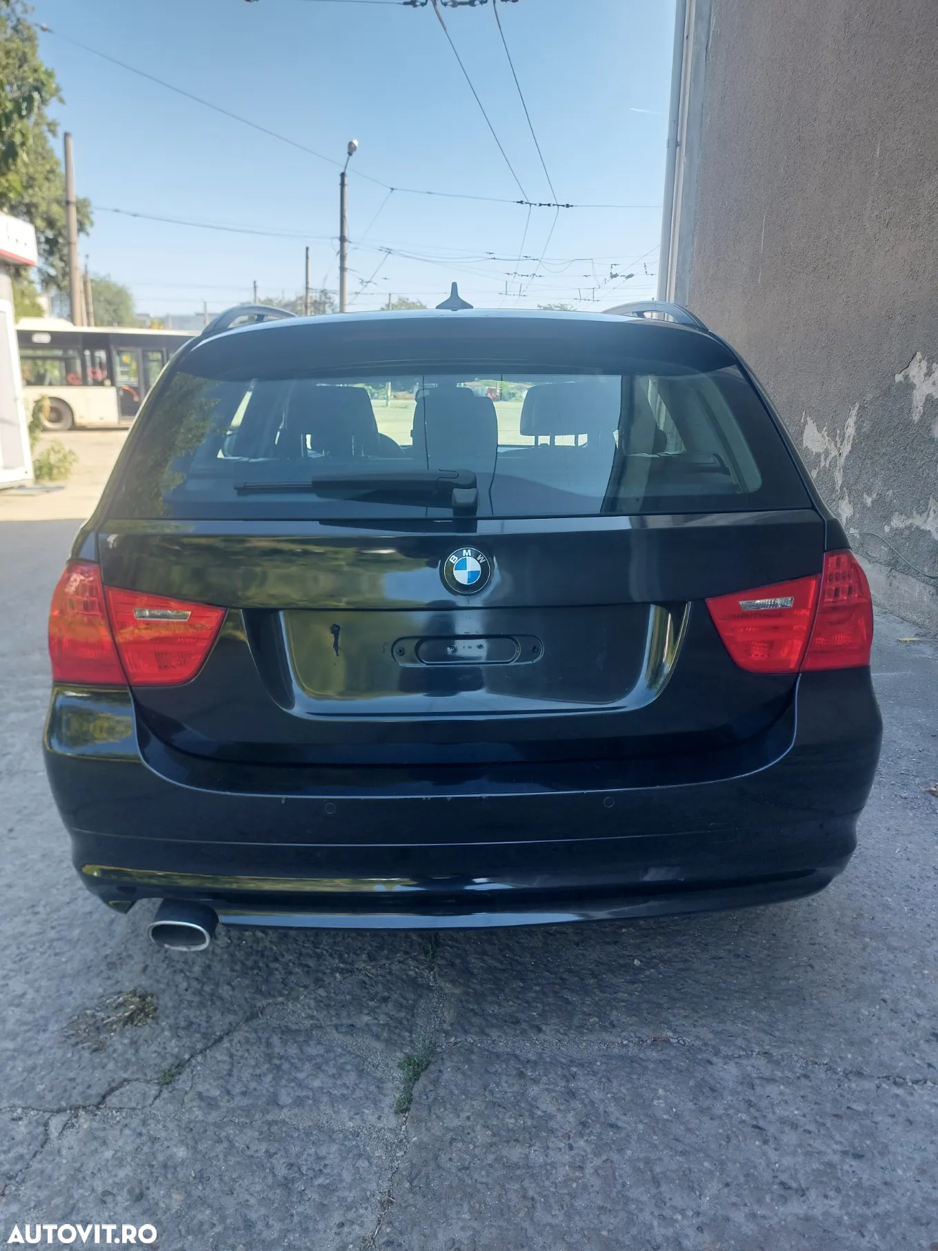 BMW Seria 3 318d DPF Touring Aut. - 16