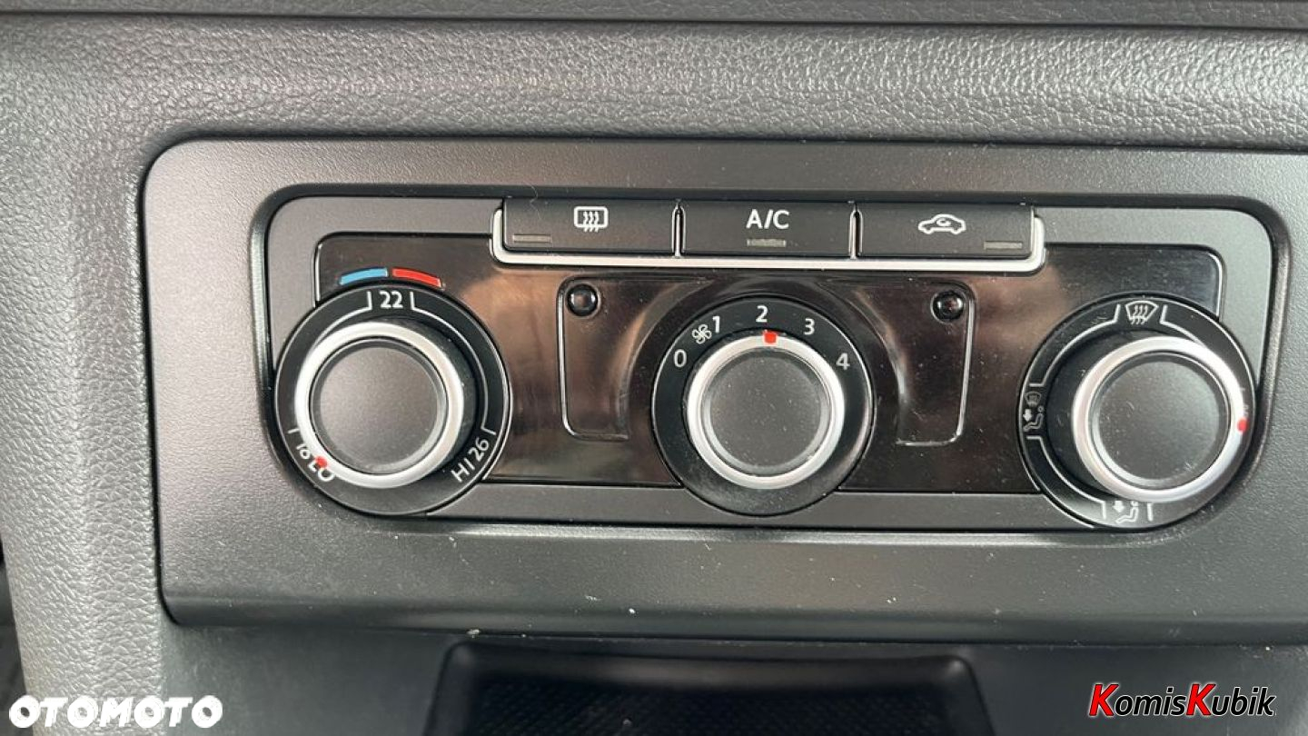 Volkswagen Amarok - 16