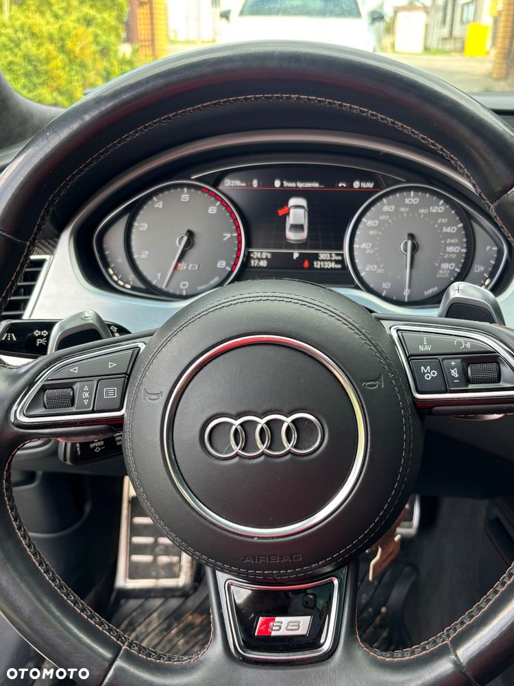 Audi S8 Plus 4.0 TFSI Quattro - 9