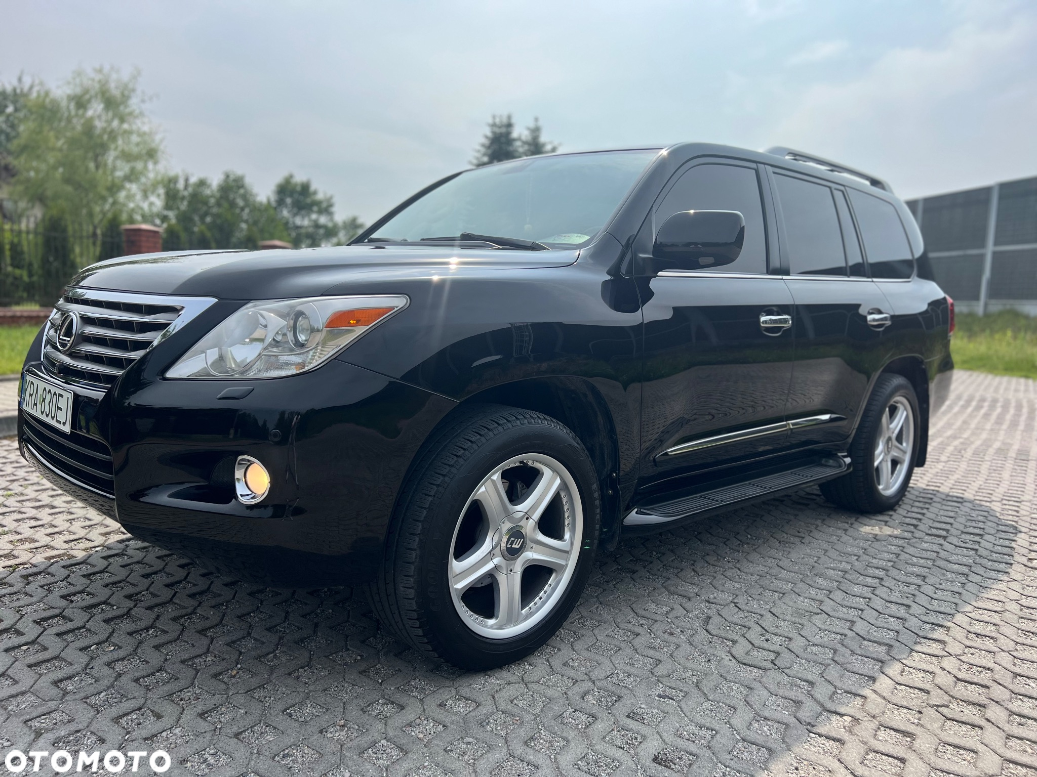 Lexus LX 570 - 3