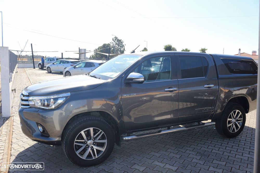 Toyota Hilux 2.4 D-4D 4WD Tracker - 12