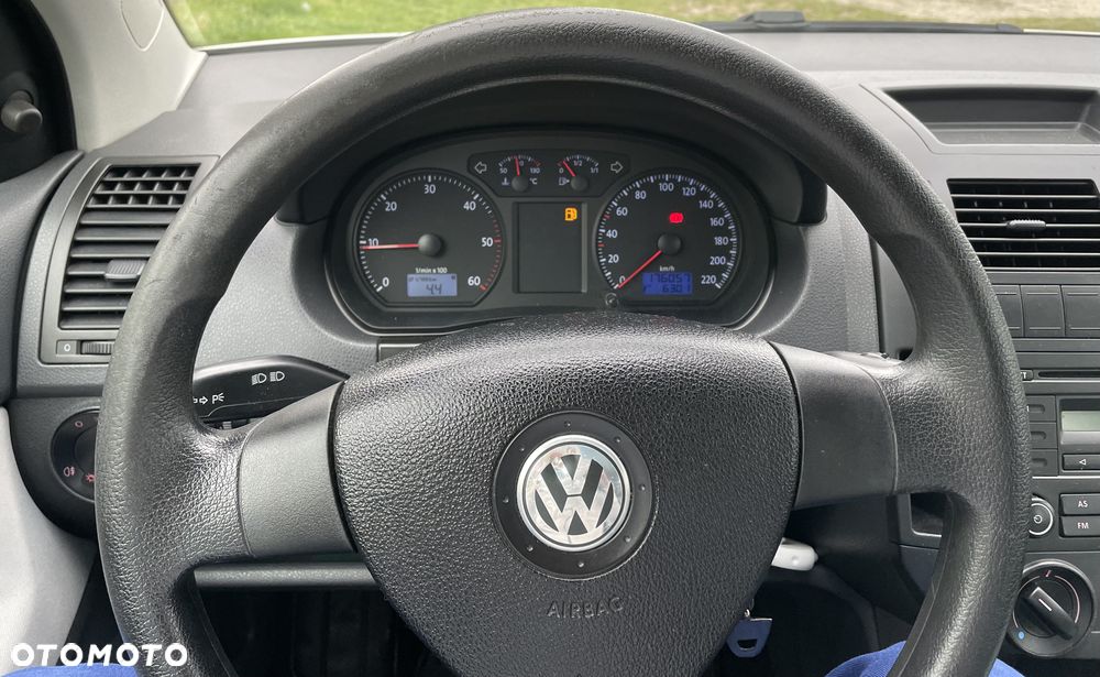 Volkswagen Polo 1.4 TDI DPF BlueMotion - 9