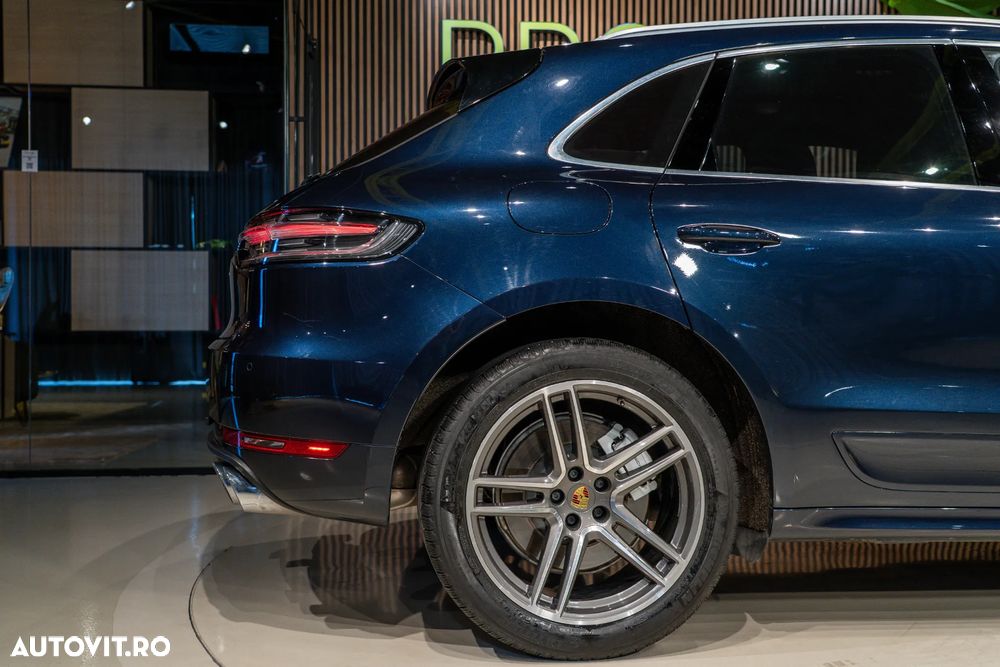 Porsche Macan Turbo PDK - 12