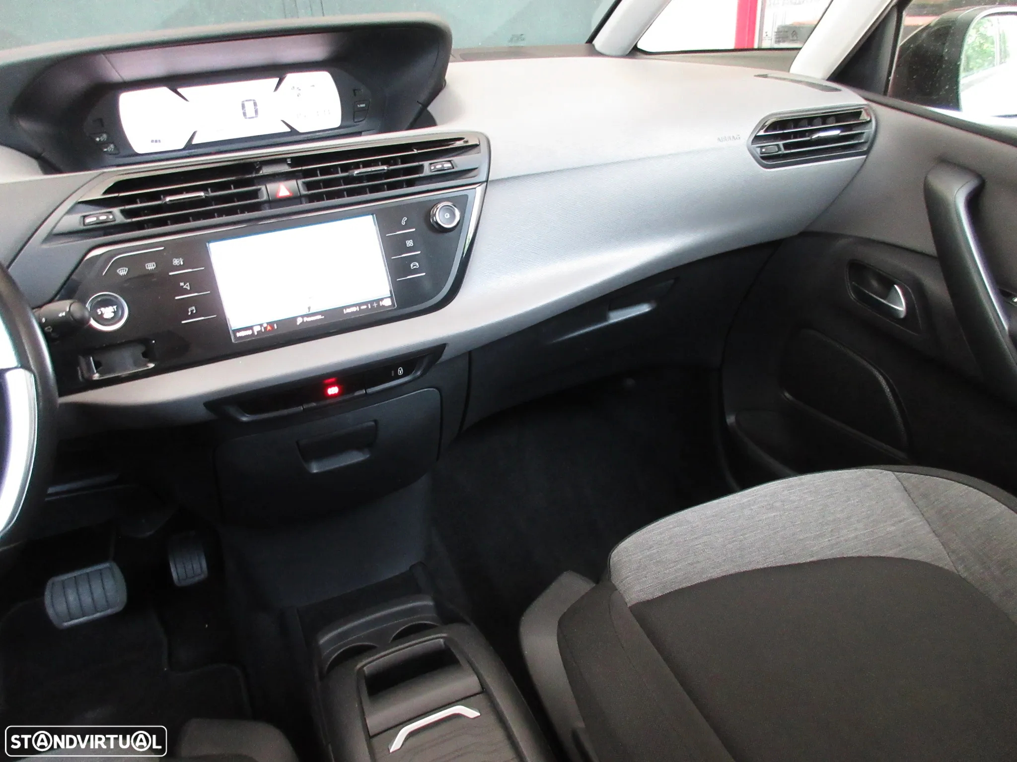 Citroën C4 Picasso 1.6 BlueHDi Shine EAT6 - 44