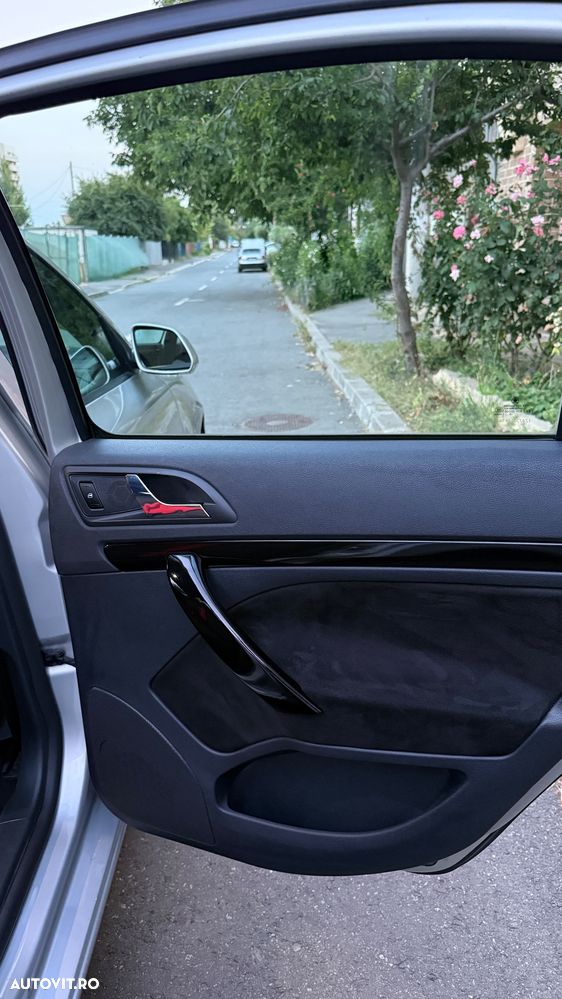 Skoda Octavia 1.6 MPI Ambiente - 22