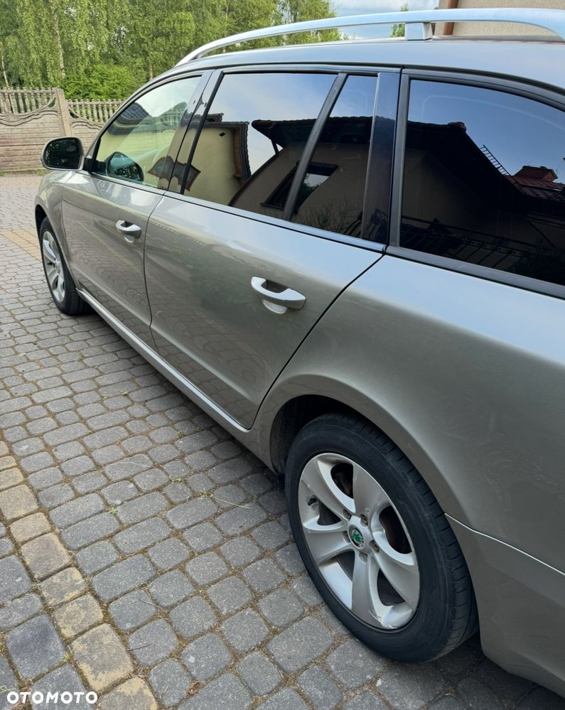 Skoda Superb 2.0 TDI PD Ambition - 6