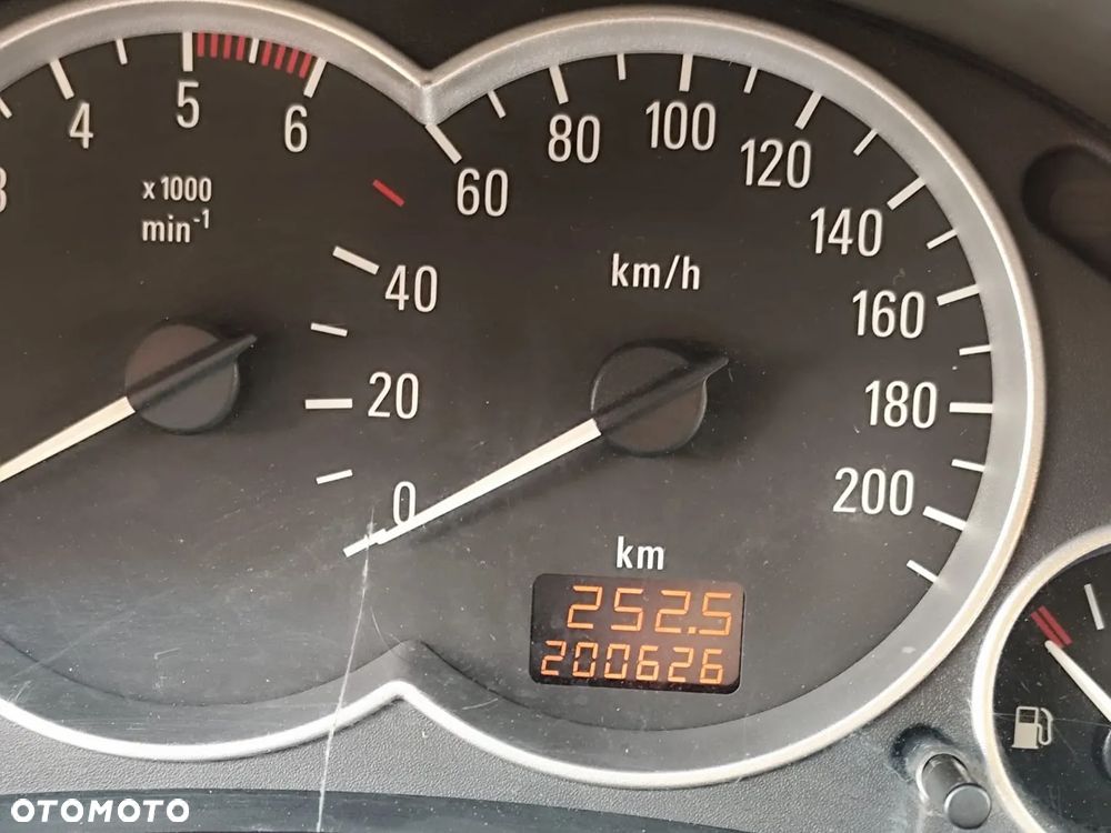 Opel Corsa 1.7 DI Start - 16