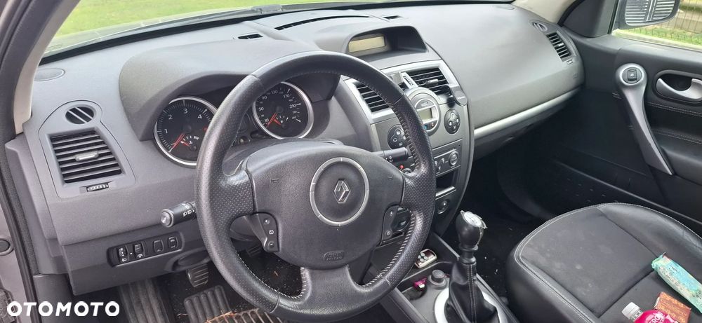 Renault Megane - 5