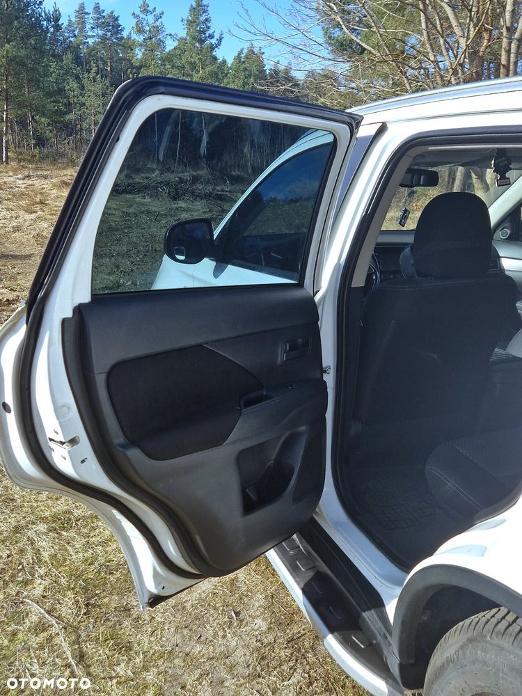 Mitsubishi Outlander 2.0 City Style 2WD - 20