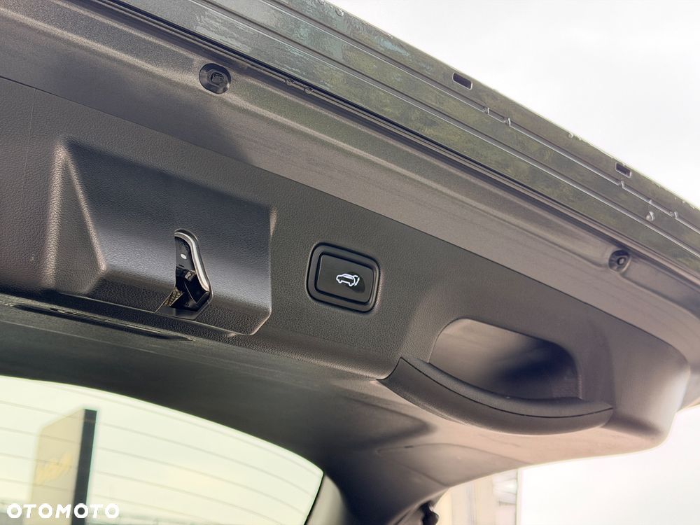 Hyundai Tucson 1.6 T-GDi HEV Executive 4WD - 11