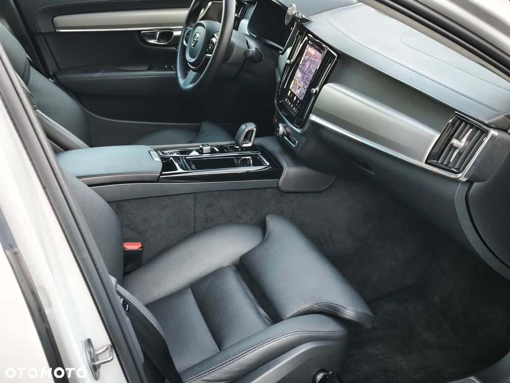 Volvo S90 T8 Recharge AWD Ultimate Dark - 29