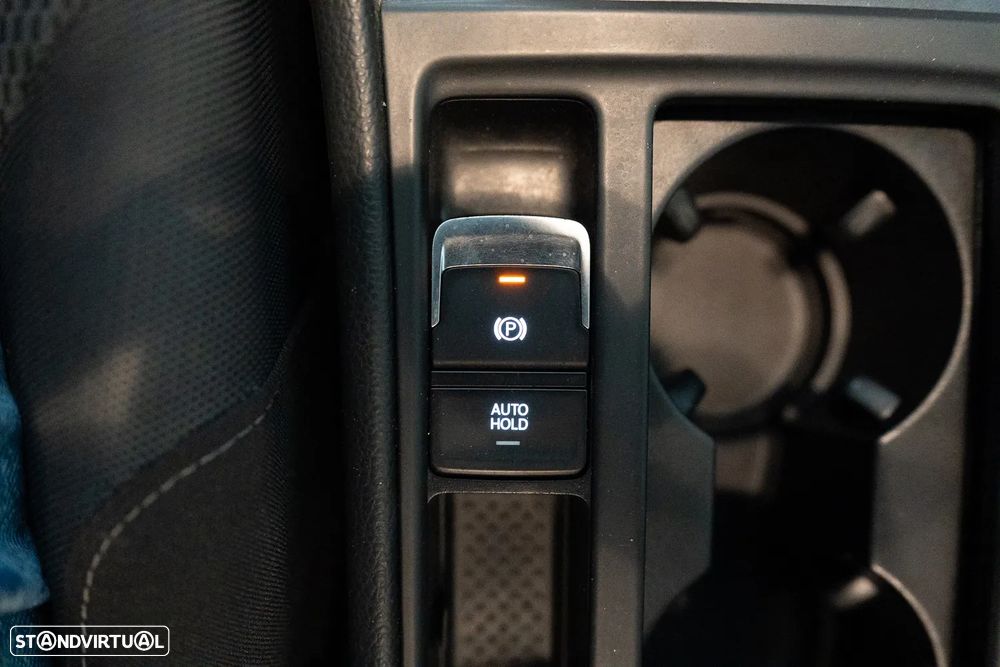 VW Golf 1.6 TDI R-Line - 40