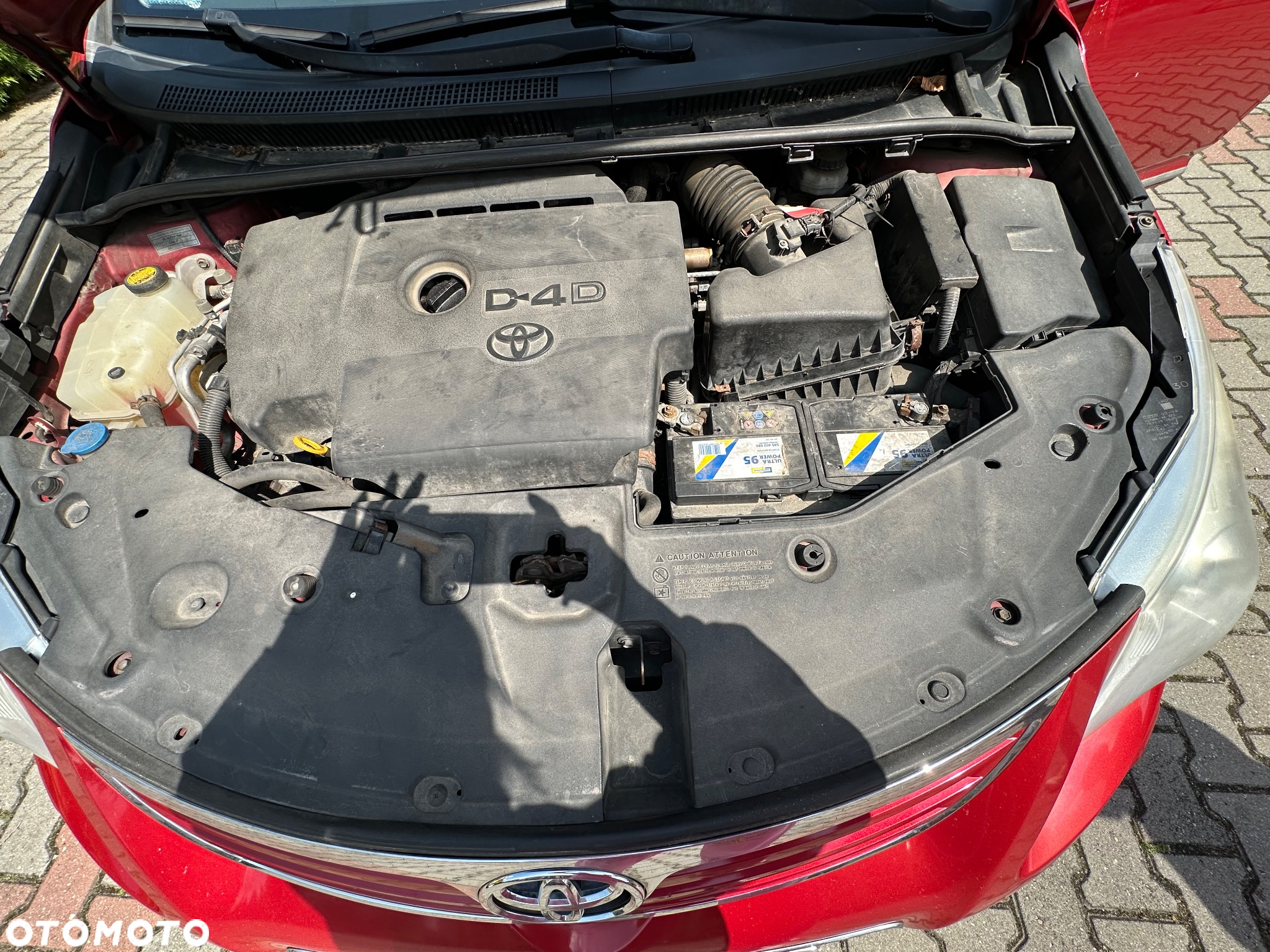 Toyota Avensis 2.0 D-4D 2010 - 9