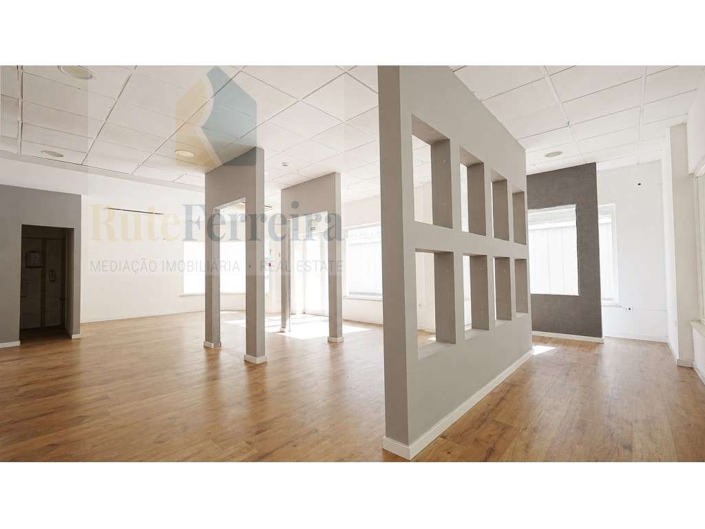 Espaço Comercial no coração de Torres Vedras - Grande imagem: 2/7