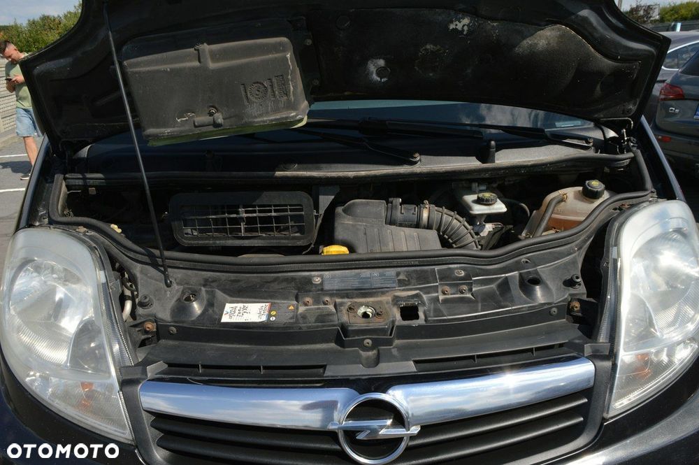 Opel Vivaro - 33