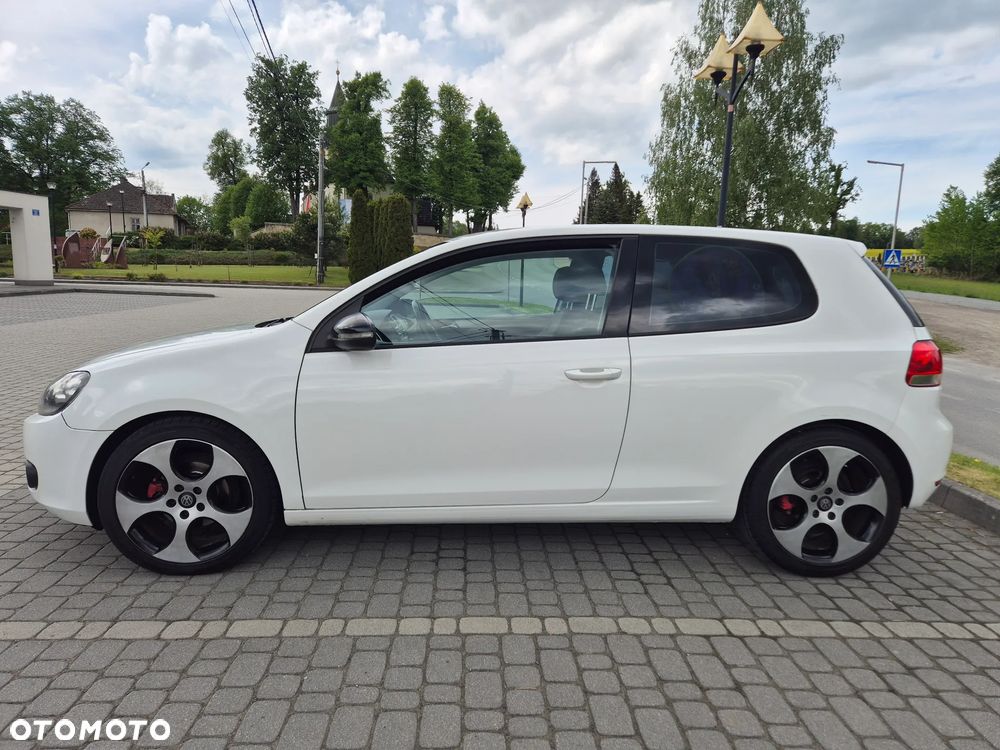 Volkswagen Golf - 3