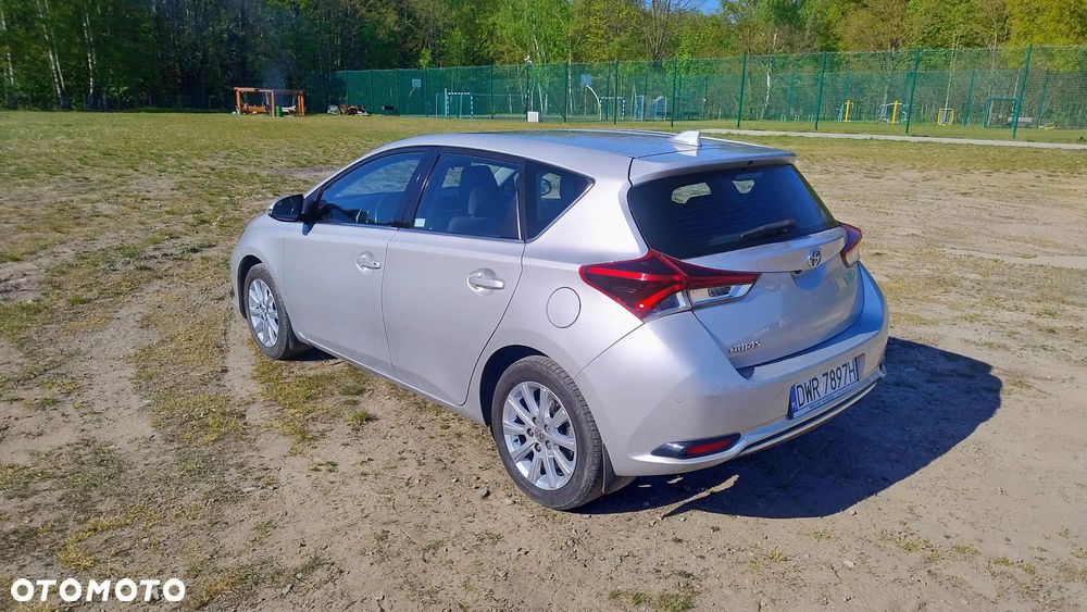 Toyota Auris 1.6 Classic Plus - 17