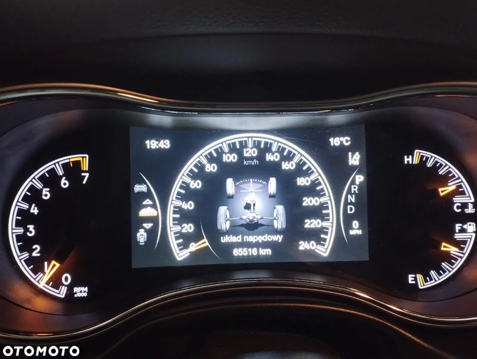 Jeep Grand Cherokee - 17