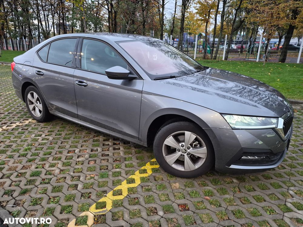 Skoda Octavia 2024 photo 2