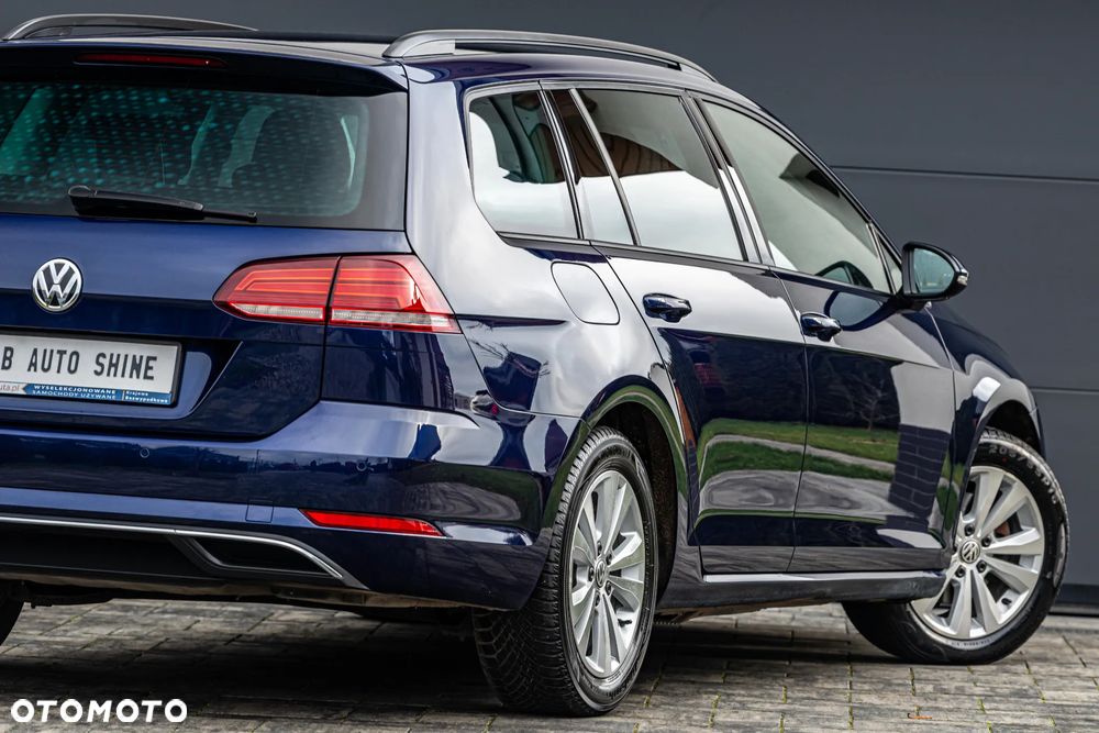 Volkswagen Golf - 18