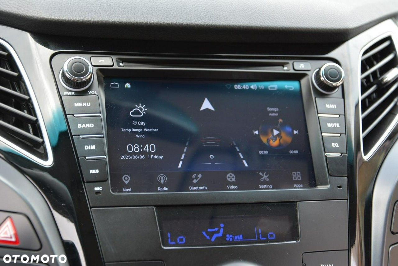 Hyundai i40 2.0 GDI Comfort + - 24