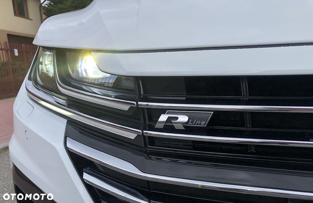 Volkswagen Arteon 2.0 TDI R-Line DSG - 26