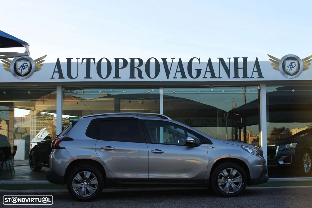 Peugeot 2008 1.6 BlueHDi Style - 19