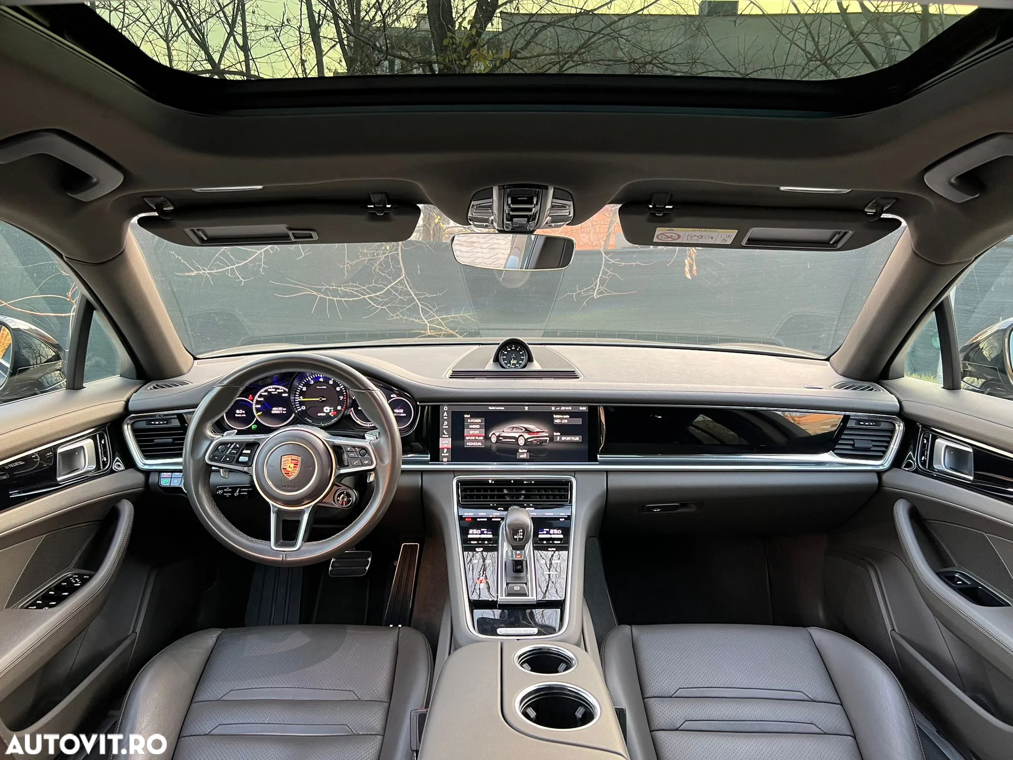 Porsche Panamera 4 E-Hybrid - 9
