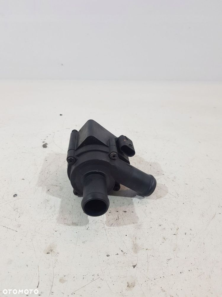 POMPA WODY 059121012A TOUAREG AUDI A8 Q7 4.2TDI - 4