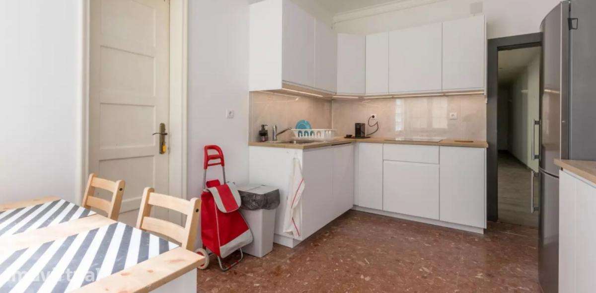 Quarto - localizado em Intendente Lisbon - Grande imagem: 4/10