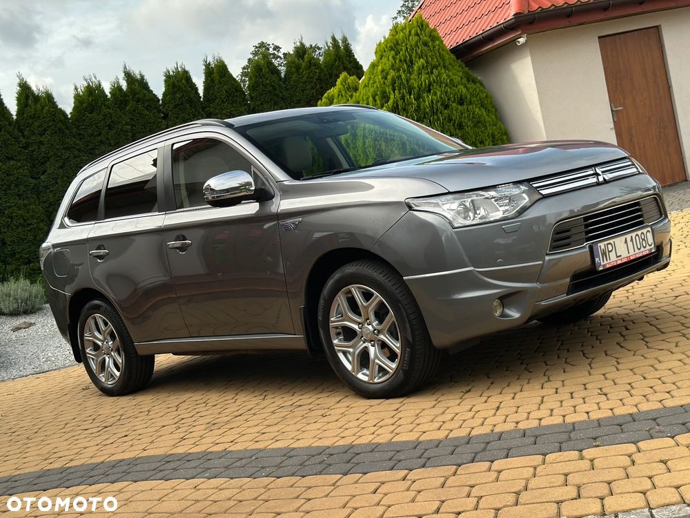 Mitsubishi Outlander - 35