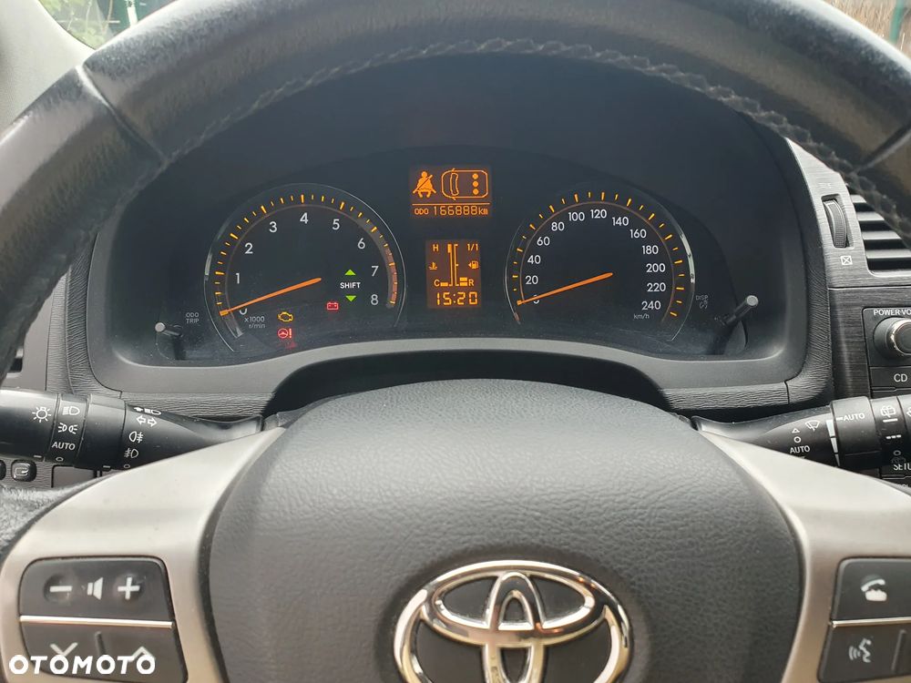 Toyota Avensis 1.8 Sol plus NAVI - 7